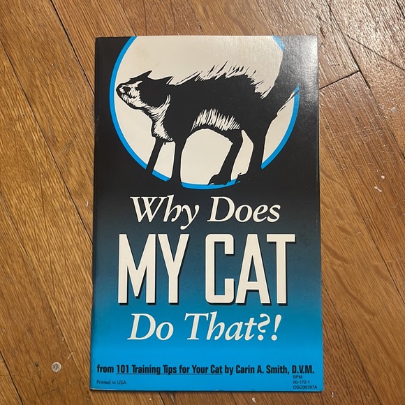 Vintage 90s Why does my cat do that?! Why does my dog do that?! Paperback book - Picture 6 of 9